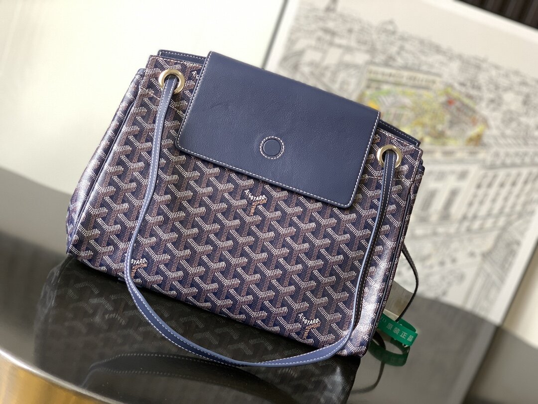 Goyard rouette 30cm x 24cm x 14cm